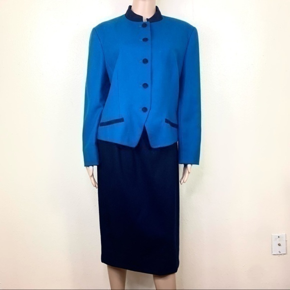 Pendleton Women’s blazer & Skirt Blue Sz 14
